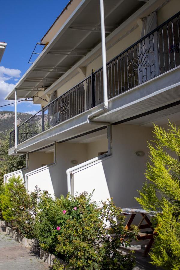 Guenes Apart Otel Pamukkale Exterior photo