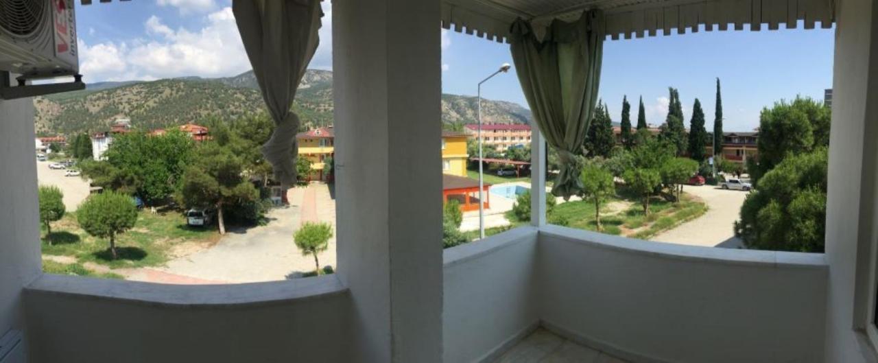 Guenes Apart Otel Pamukkale Exterior photo